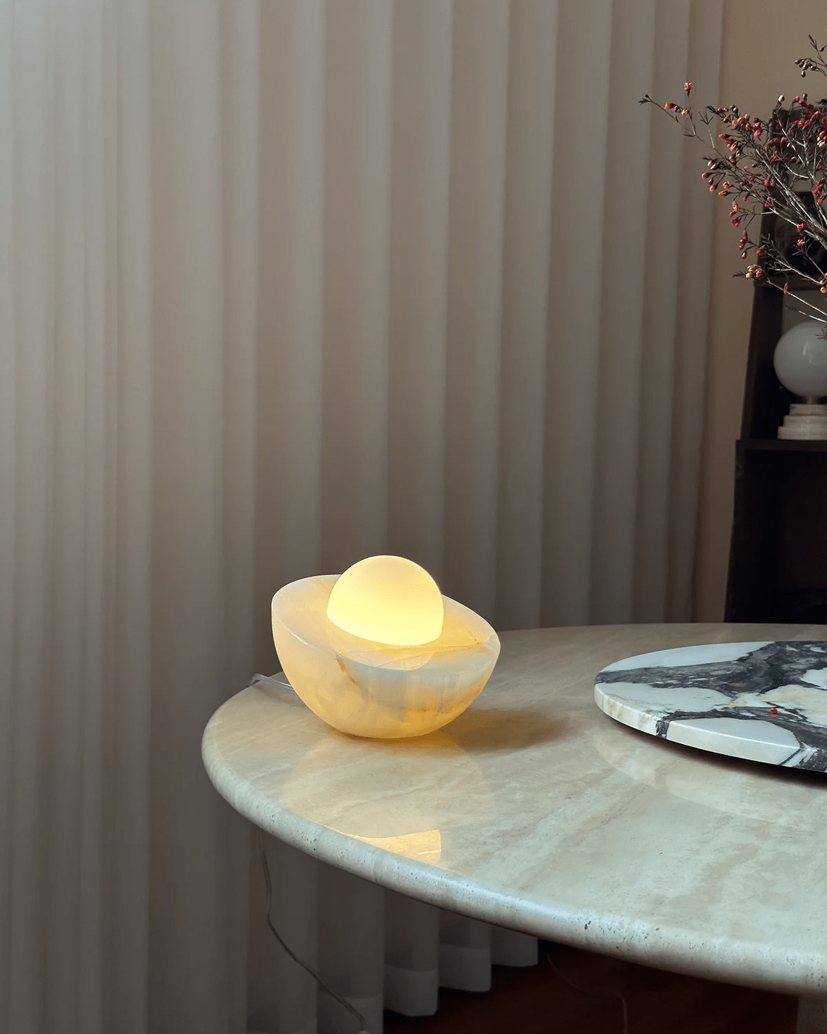 Lucent Pebble Stone Table Lamp