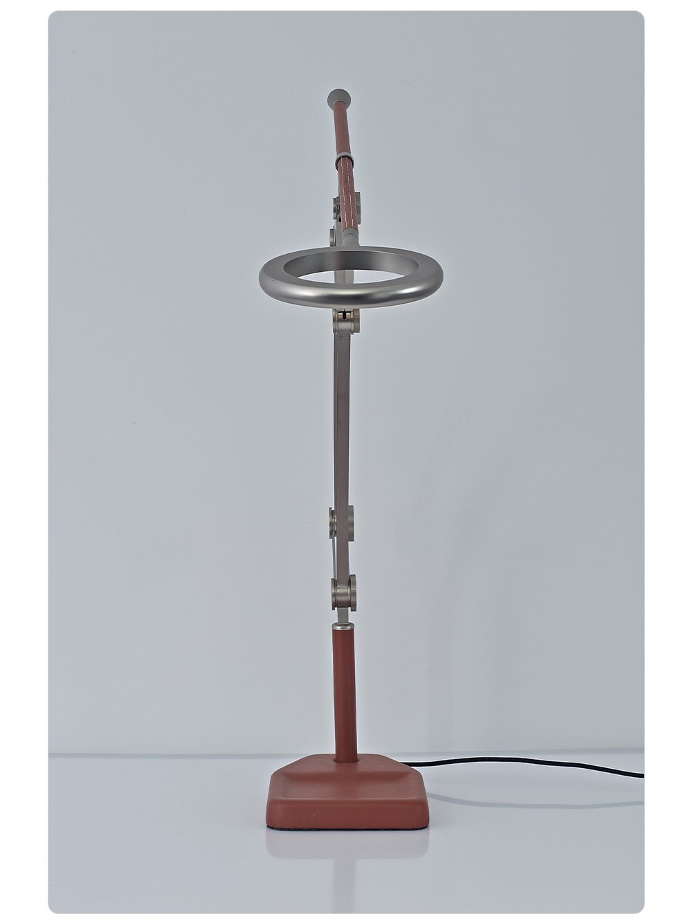Flux Articulated Task Lamp