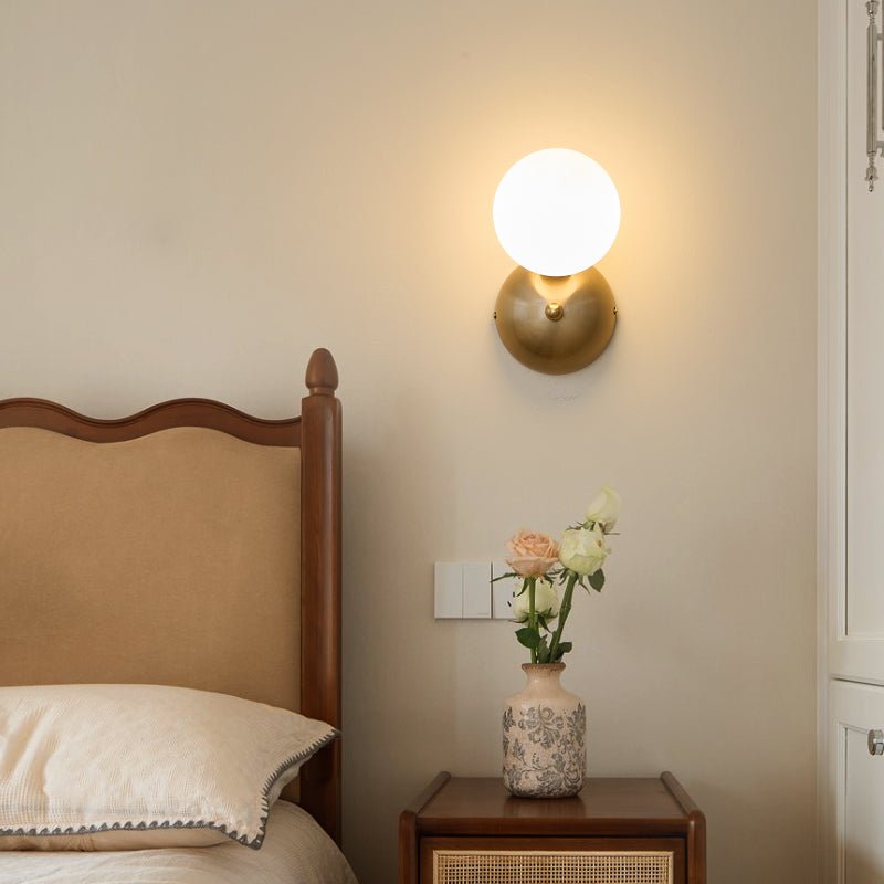 Ceres Wall Lamp