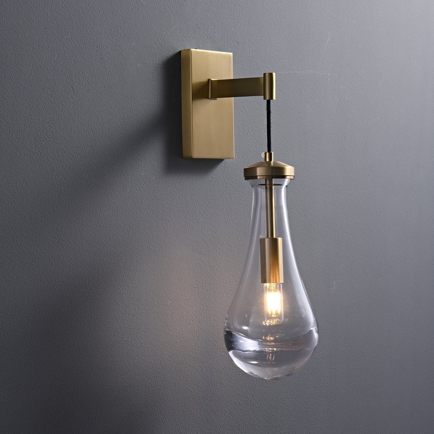 Leontine Glass Wall Lamp