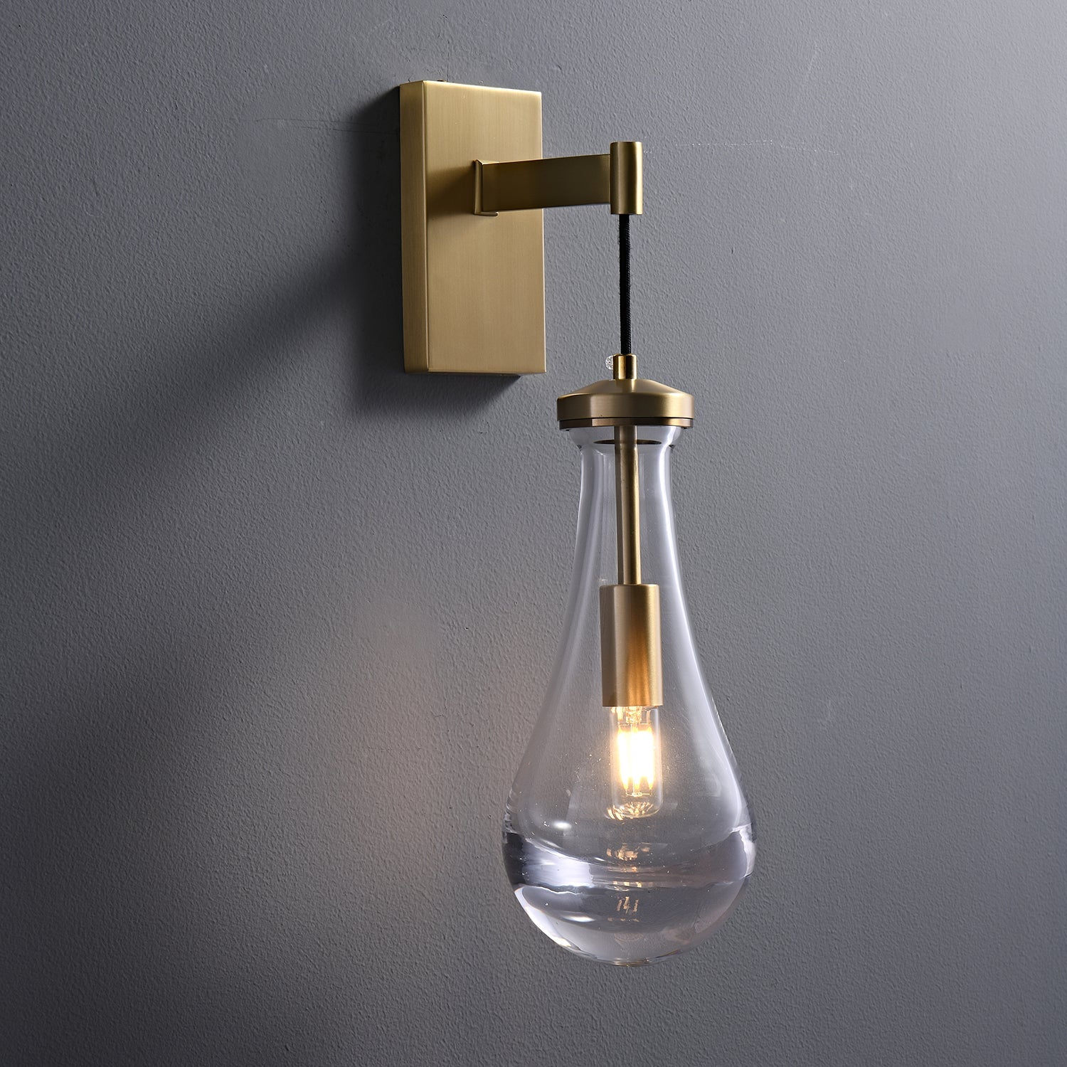 Leontine Glass Wall Lamp