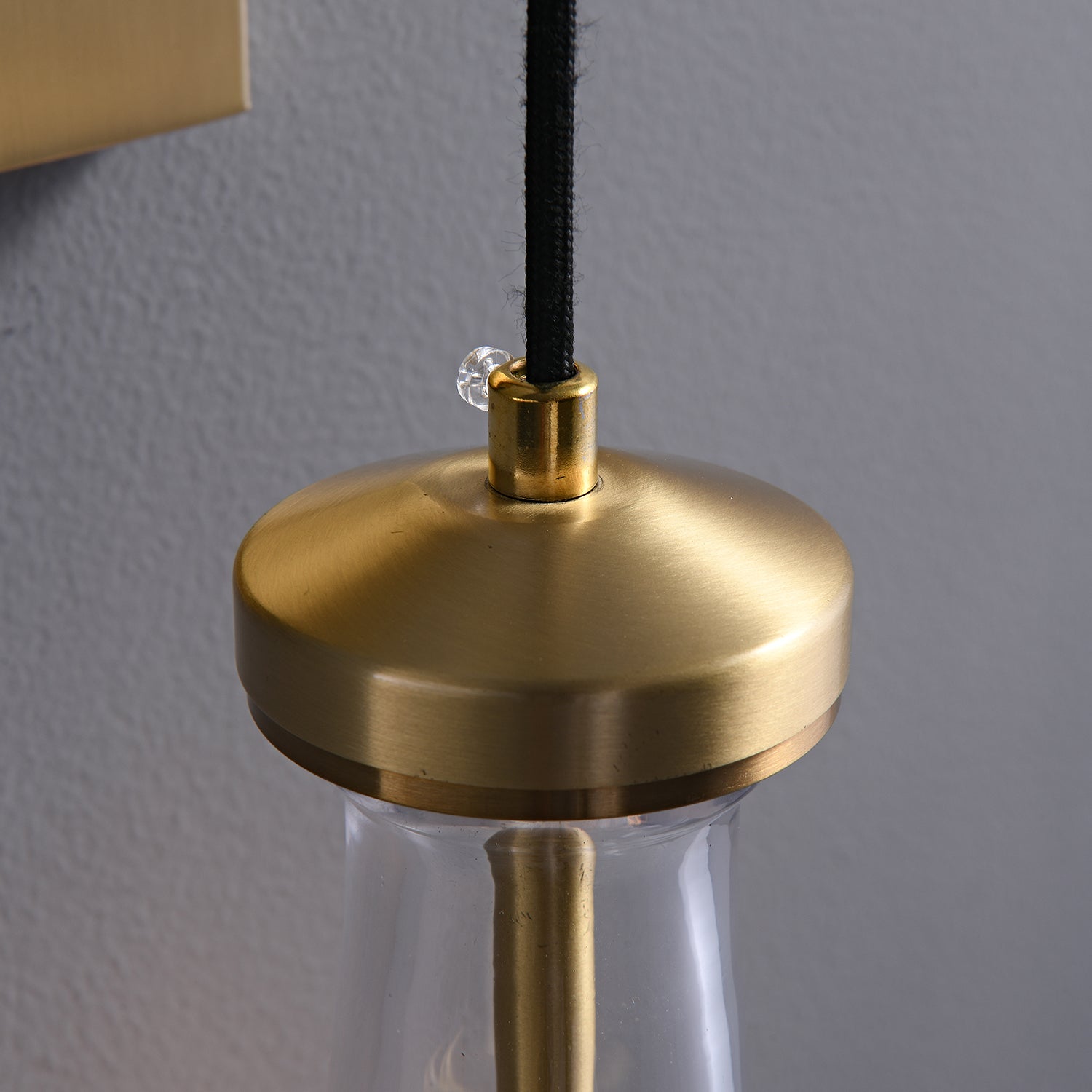 Leontine Glass Wall Lamp