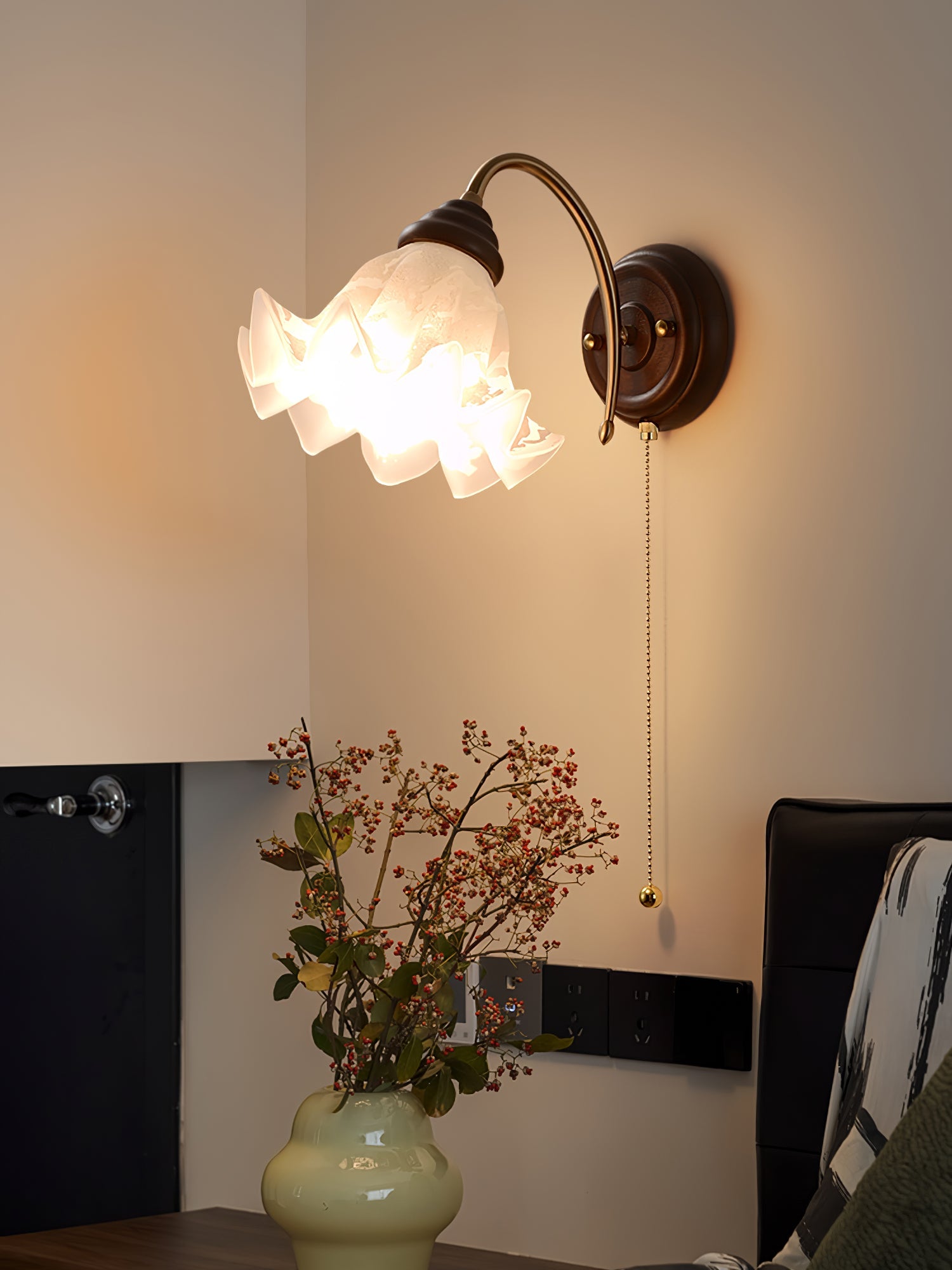 Sylphine Wall Lamp